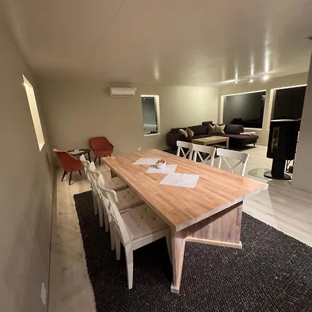 Holiday home Flott Enebolig Naer Naturen Lyngen