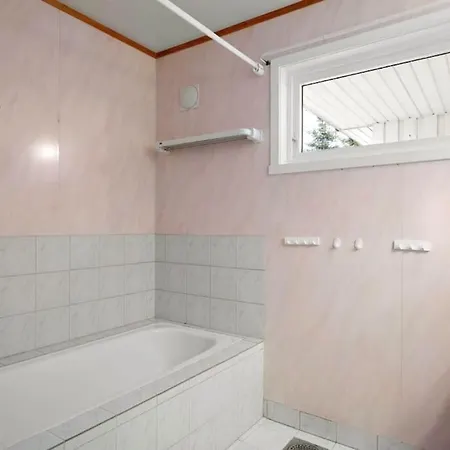 Flott Enebolig Naer Naturen Holiday home *