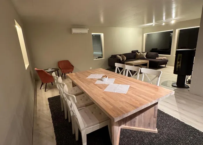 Σπίτι διακοπών Flott Enebolig Naer Naturen Lyngen